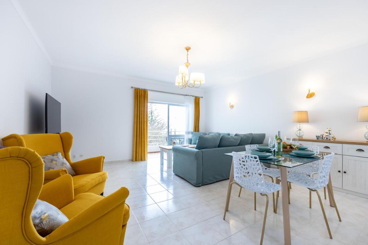 Stylish Seashore Apartment ลากอส ภายนอก รูปภาพ